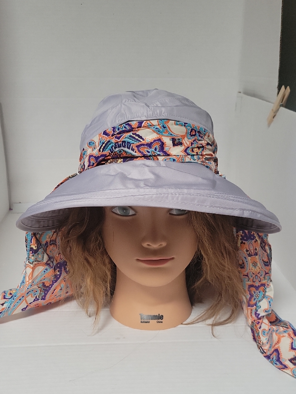 Women’s Wide Brim Sun Hat with Paisley Scarf - Light Lavender